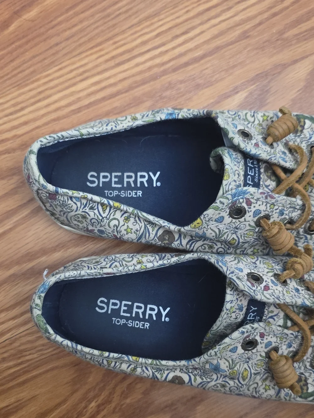 Sperry Topsider Slip On Sneakers